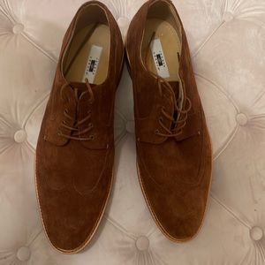 Joseph Abboud sued shoes. Wing tips